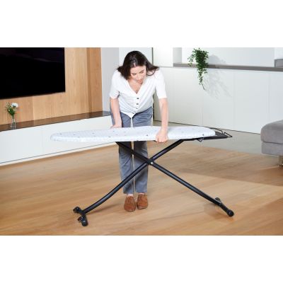 17. Taurus Argenta Elegance Ironing Board 994181000