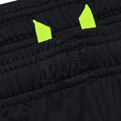 5. Under Armor Tech Graphic M shorts 1306443 008