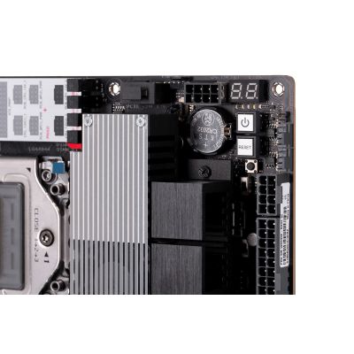 6. Motherboard Asus Pro WS WRX90E-SAGE SE 1x sTR5 AMD ryzen Threadripper PRO 7000 SoC (8x DIMM, 4x SATA, 2x SlimSAS, 4xM.2, 2x10Gbe, IPMI, EEB)