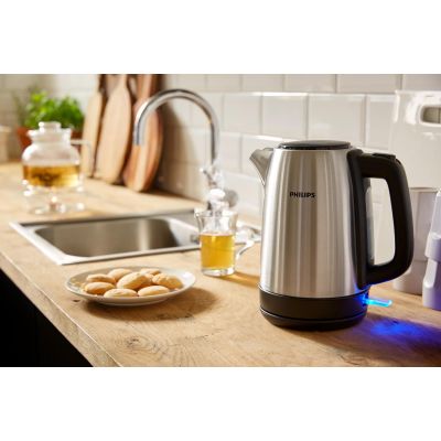 19. Philips Daily Collection Metal Kettle 1.7L - Spring Lid and Indicator