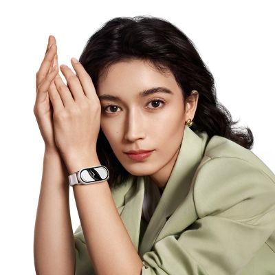 13. Xiaomi Smart Band 10 AMOLED Activity Tracker 4.37 cm (1.72") Black
