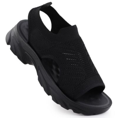 Women's closed-toe black sandals Potocki TO90302