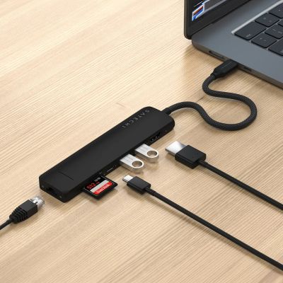 8. Satechi ST-P7SK USB Type-C Hubs and Concentrators 10000 Mbit/s Black