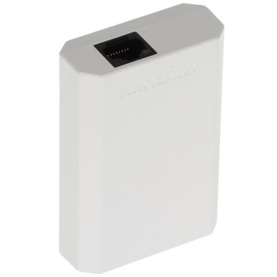 2. Hikvision DS-3E0503DP-E/R switch
