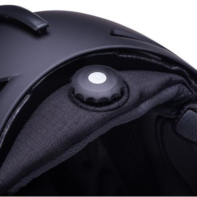 9. Iguana Higni Helmet 92800622353