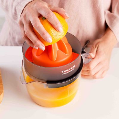5. Taurus Citrus Compact Glass 30W Citrus Juicer