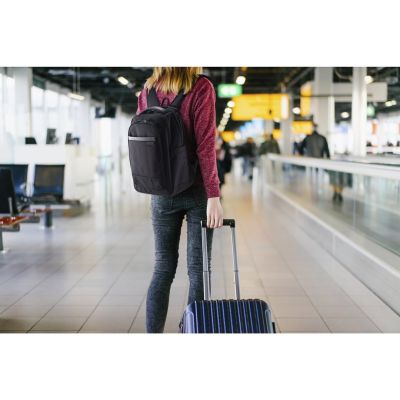 28. Kensington Contour 2.0 Backpack for 14" Laptop