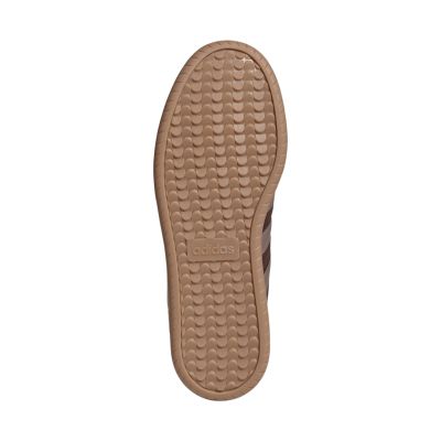 6. Men's adidas Barreda KK2282 shoes