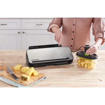 7. FoodSaver VS3190X Vacuum Sealer
