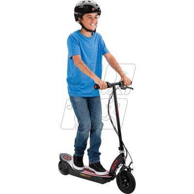 9. Razor Scooter 13173888 (red)