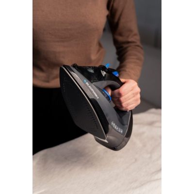 8. Blaupunkt HSI212 2170W iron