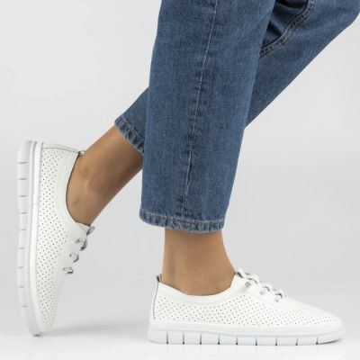 6. Women's leather openwork shoes, white Filippo DP7671