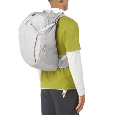 3. Salomon Trailblazer 30 Backpack LC2856100 Gray One size