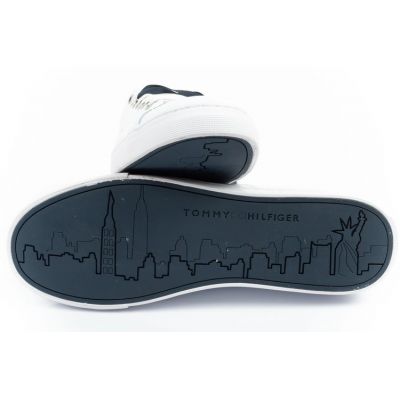 9. Tommy Hilfiger Essential M shoes FM0FM02157100