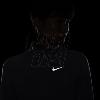7. Nike Therma-FIT Element W DD6799-010 T-shirt