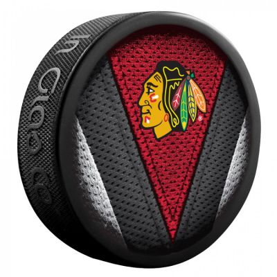 71. Souvenir Hockey Puck Inglasco NHL Stitch 510AN000605