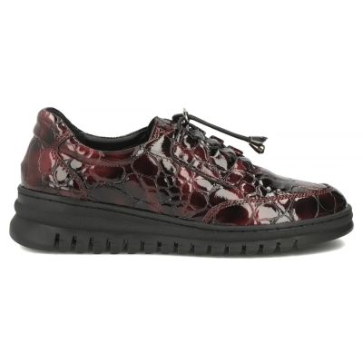 2. Women's leather half-notes on a wedge, lacquered crocodile burgundy Filippo DP8102