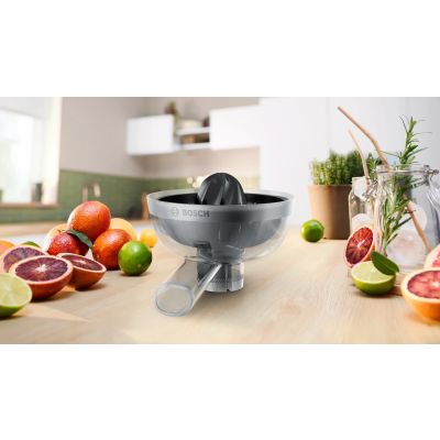 13. Bosch Series 4 MFWS450B Meat Grinder (1900W; black)