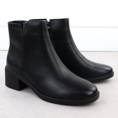 3. Women's insulated ankle boots with a block heel, black, Sergio Leone BT25239