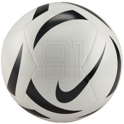 2. Nike Pitch Train HV6341-100 Ball
