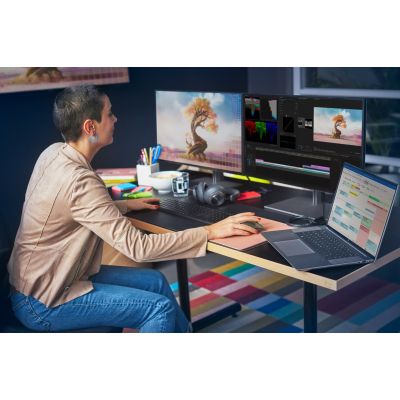 14. HP Wireless Keyboard 975 Dual-Mode
