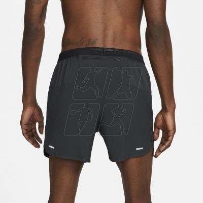 2. Nike Dri-FIT Stride M DM4755-010 Shorts