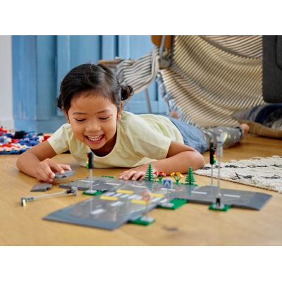 5. LEGO City 60304 Road Plates