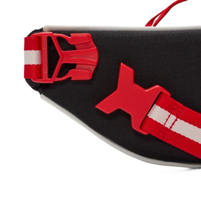 3. Nike Heritage DR6266-015 Bag