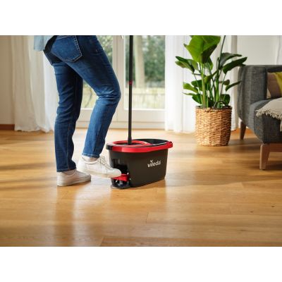 30. Vileda TURBO spin mop