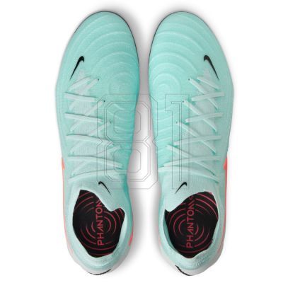 3. Nike Phantom GX II Elite FG M FJ2559-300 shoes