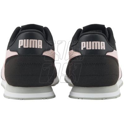 9. Puma ST Runner Essential 383055 05