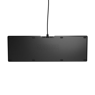 7. Glorious Gaming GLO-KB-GMMK3-PRO-100-PB-FOX-W-BLK-US keyboard