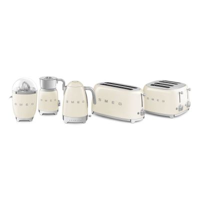 32. SMEG KLF04CREU electric kettle cream