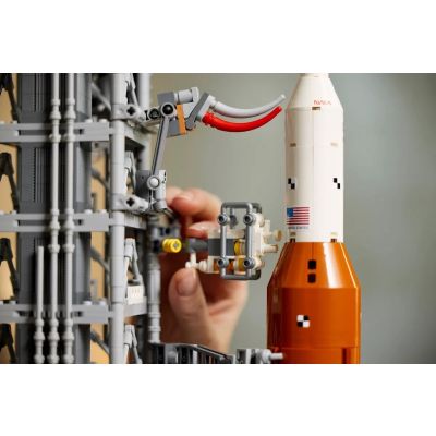 8. LEGO Icons 10341 NASA Artemis SLS Rocket