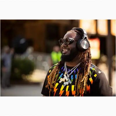 14. Corsair VIRTUOSO RGB Wireless XT Wired & Wireless Bluetooth Headband Headset Black