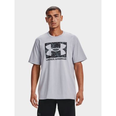 8. Under Armour T-shirt M 1361673-011