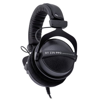 4. Beyerdynamic DT 770 PRO 250 OHM BLACK LIMITED EDITION - Closed studio headphones