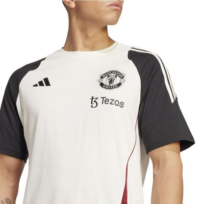 4. adidas Manchester United DNA Tee M JE3735