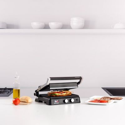 2. Taurus Bistro Gourmer 2in1 grill 2600W