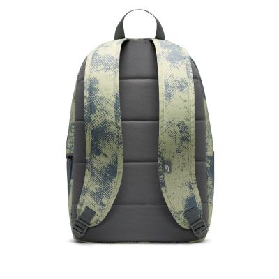 2. Nike Heritage Backpack FN0783-371