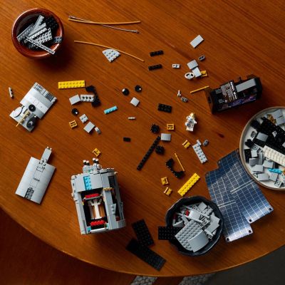 12. LEGO Icons 11382 - Hubble Space Telescope