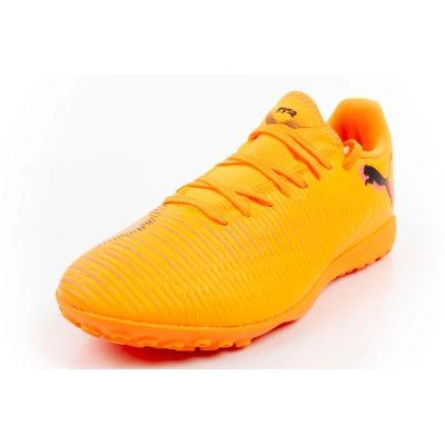 3. Puma men's sports shoes Future 8 Play TT turf football shoes orange