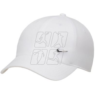 3. Nike DF Club Cap FB5372-100