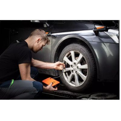 15. NEO tools 11-997 flashlight