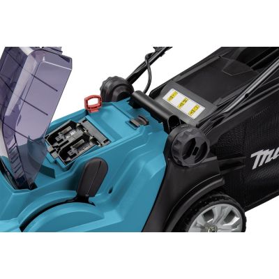 4. Makita DLM382PM2 Lawn Mower Battery Black, Blue