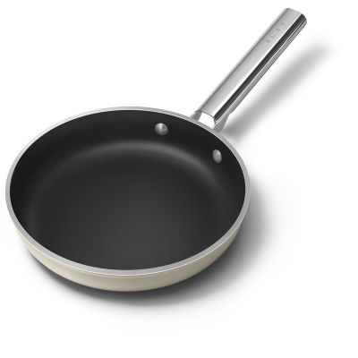 7. Smeg FPF2402CRM frying pan