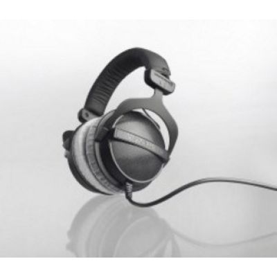 3. Beyerdynamic DT 770 PRO 80 OHM - Closed Studio Headphones