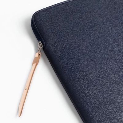 8. Tech-Protect Fleece Laptop Bag 15-16 - Navy Blue