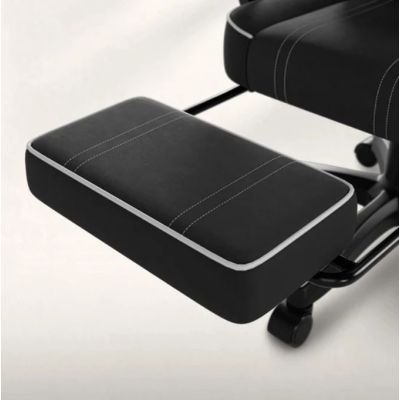 4. Huzaro Force 3.7 White Carbon Gaming Chair