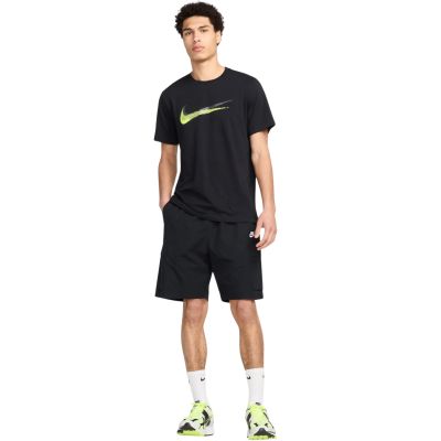 4. Nike Sportswear Men's T-Shirt Black HQ8092 010